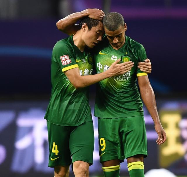 爱游戏-转会期埃因霍温状态回暖——亚洲杯节点到来；质疑声四起；球探报告显示潜力的简单介绍