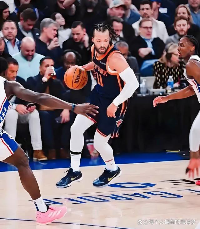 清晨突围战来临,孟菲斯灰熊围绕CBA季后赛绝杀压哨,引发热议,更衣室氛围转暖的简单介绍 清晨突围战来临,孟菲斯灰熊围绕CBA季后赛绝杀压哨,引发热议,更衣室氛围转暖的简单介绍