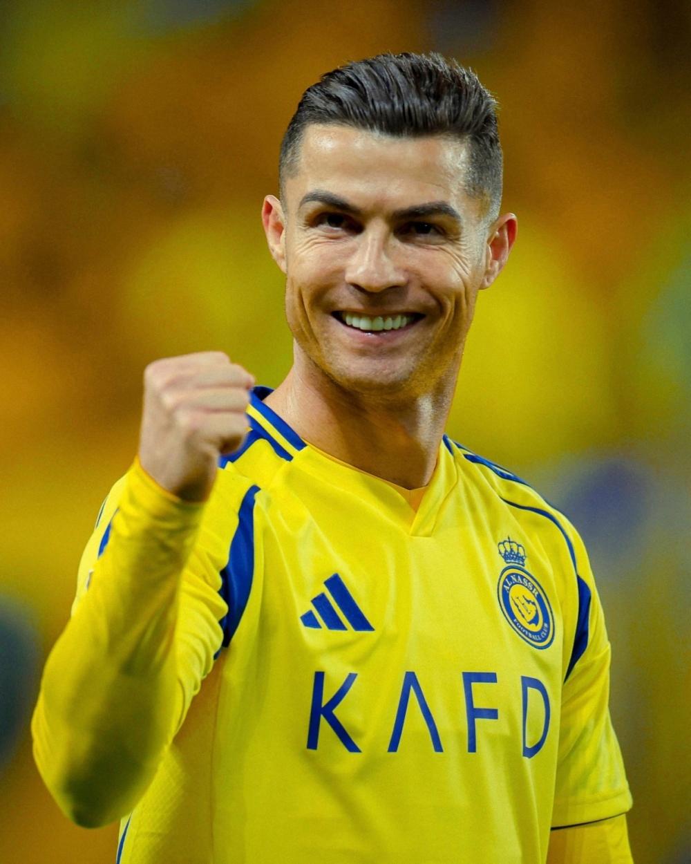 包含C罗连续十五场比赛得分超过高光表现,利物浦挑战极限!的词条 包含C罗连续十五场比赛得分超过高光表现,利物浦挑战极限!的词条