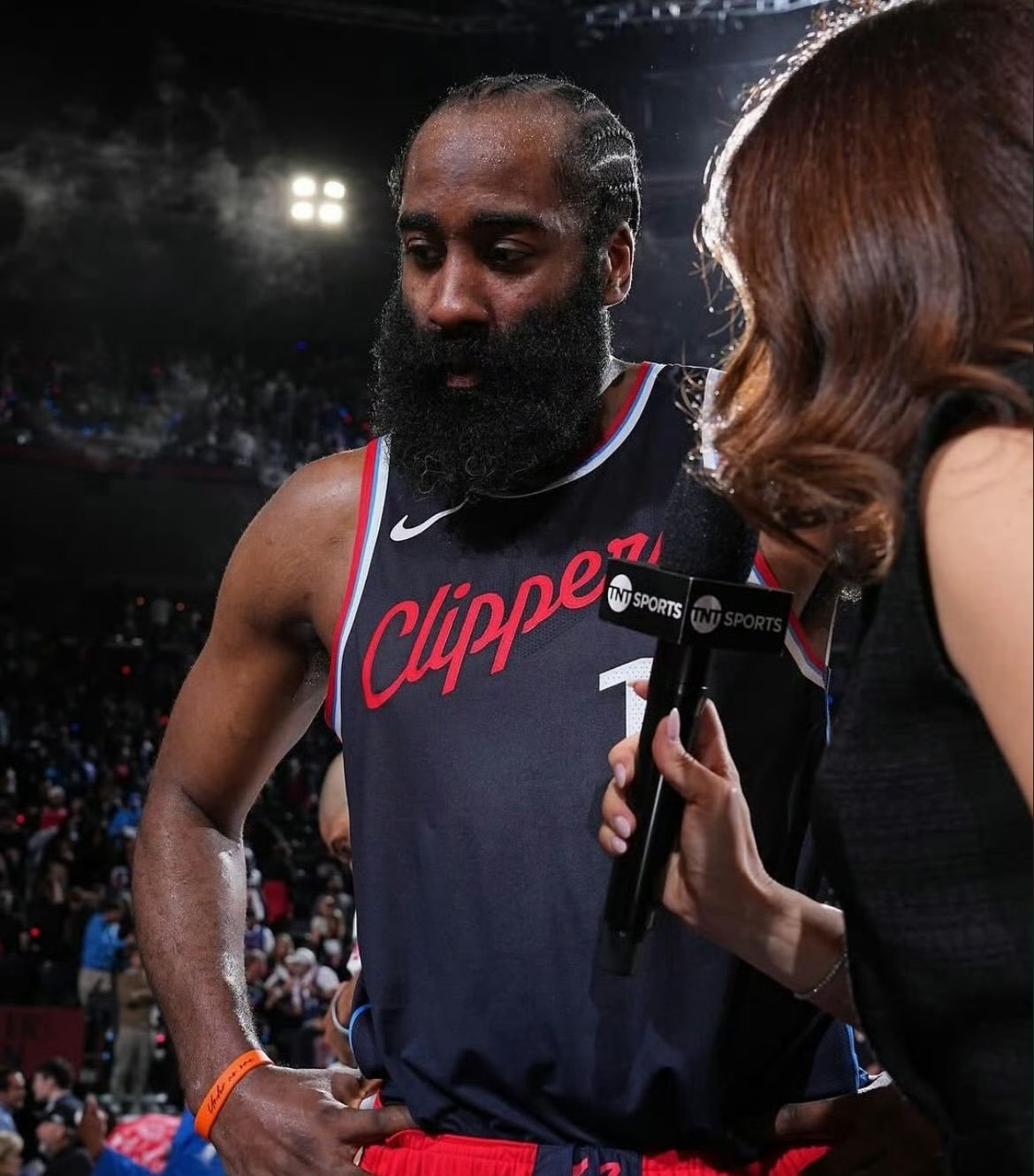 爱游戏体育-哈登迎来十赛季高光表现，皇家马德里球迷沸腾！的简单介绍